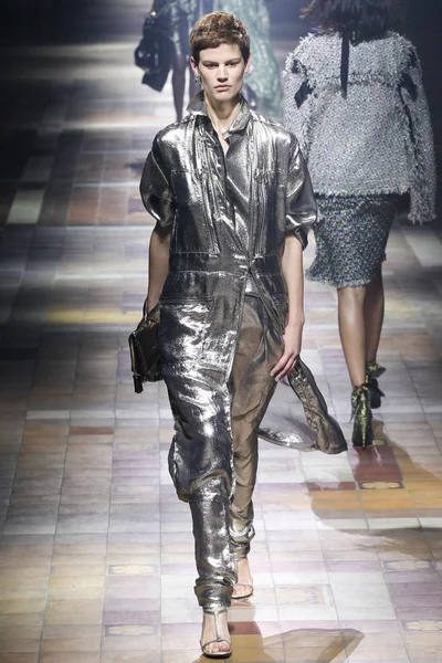 Look 20